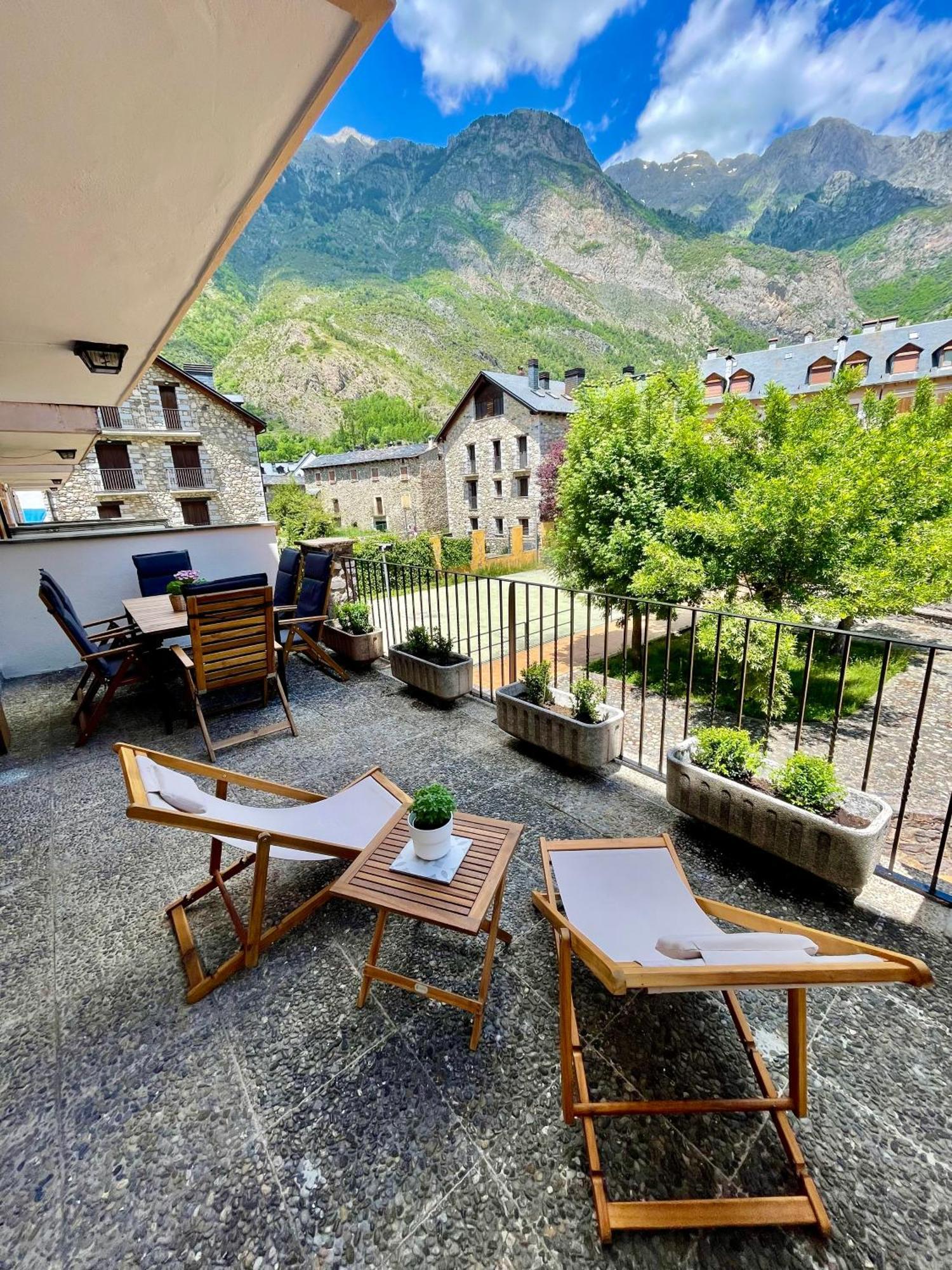 Apartamento Familiar En El Centro De Benasque Con Terraza Esterno foto