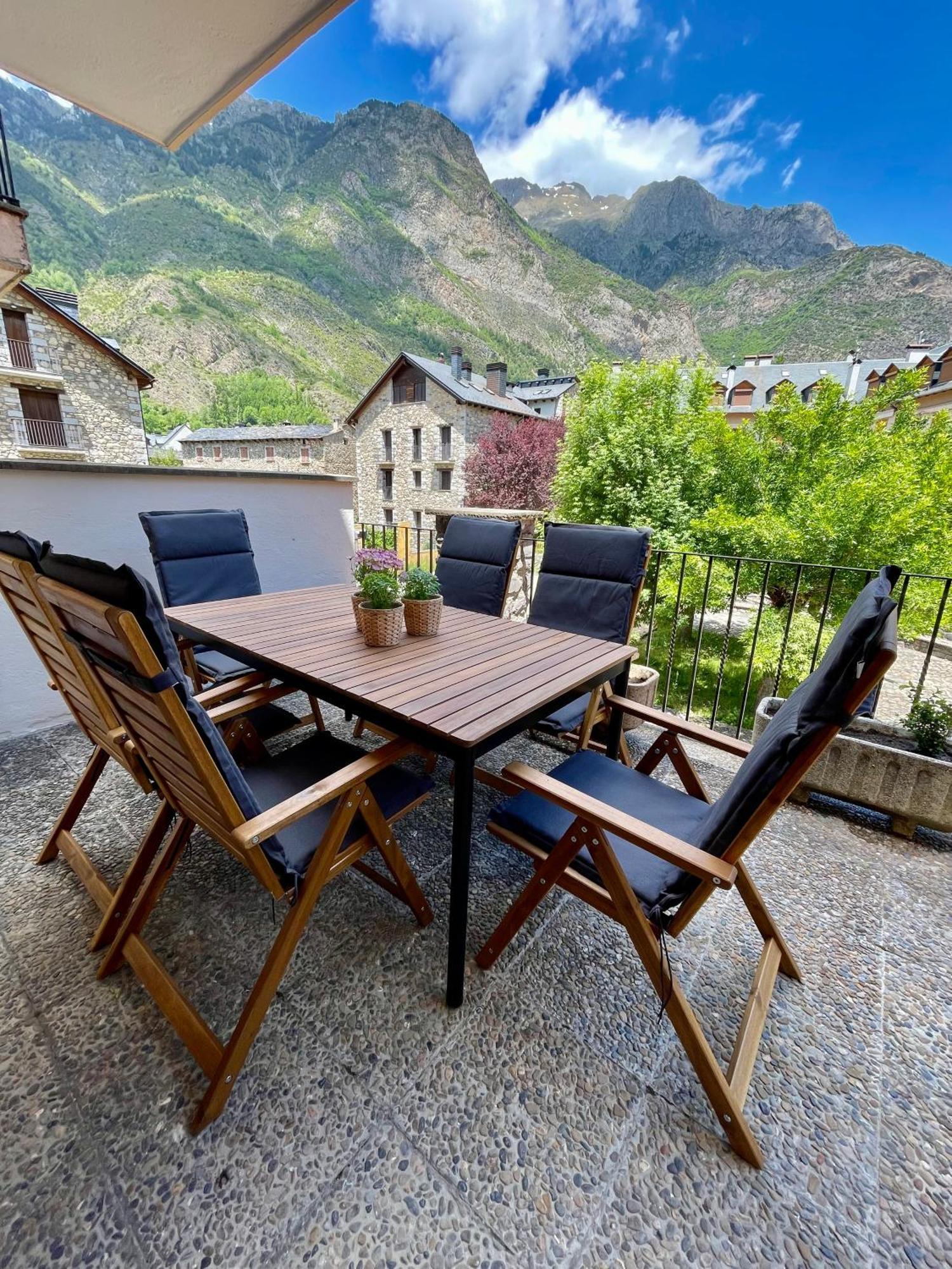 Apartamento Familiar En El Centro De Benasque Con Terraza Esterno foto
